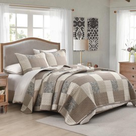 KALOOLA 100% Cotton Quilts Queen Size - Ultra Soft Lightweight Quilted Bedding Set 3 Pcs, Farmhouse Plaid Botanical Bedspread with 2 Pillow Shams, Rustic Bed Coverlet for All Season, Gray/Brown/Beige