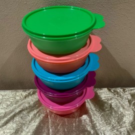 New Tupperware Set of 5 Beautiful Bright Colors Individual Salad Bowls 630ml ea