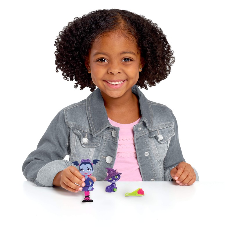 Vampirina Best Ghoul Friends Vee and Phoebe Cat Figure Toy,