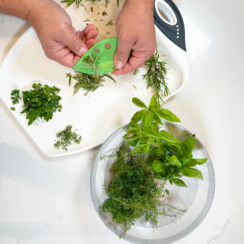 R&M Herb Stripper Plastic 4.75" Green