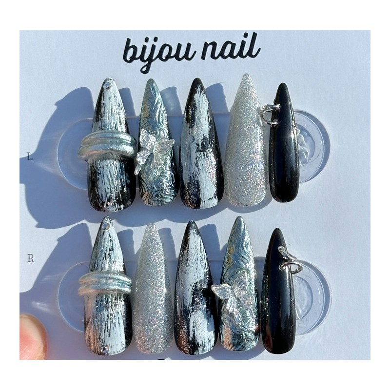 Highly recommended by the owner Silver Crack Handmade Nail Tips