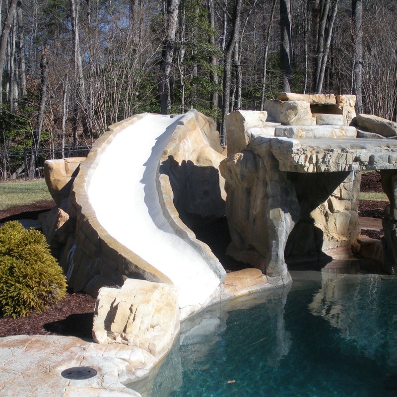 Pond Armor SKU-WHITE-QT-R Non-Toxic Pond Shield Epoxy Paint, 1.5-Quart, White,