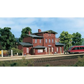 Auhagen GmbH 11381 Railway Station Krakow, bunt, M