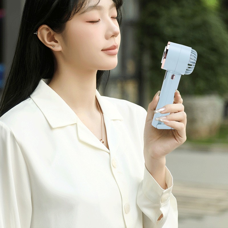 Semiconductor Refrigeration Hand Fan Digital Display Mini Handheld Fan with