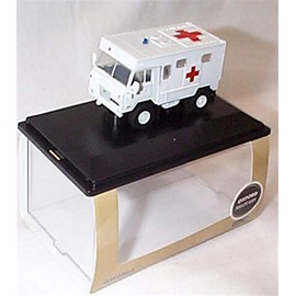 oxford LAND R0VER FC 24 field bosnia ambulance vehicle 1:76 scale diecast model
