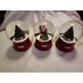Wondershop Musical Snowglobe 2021 Lot Of 3