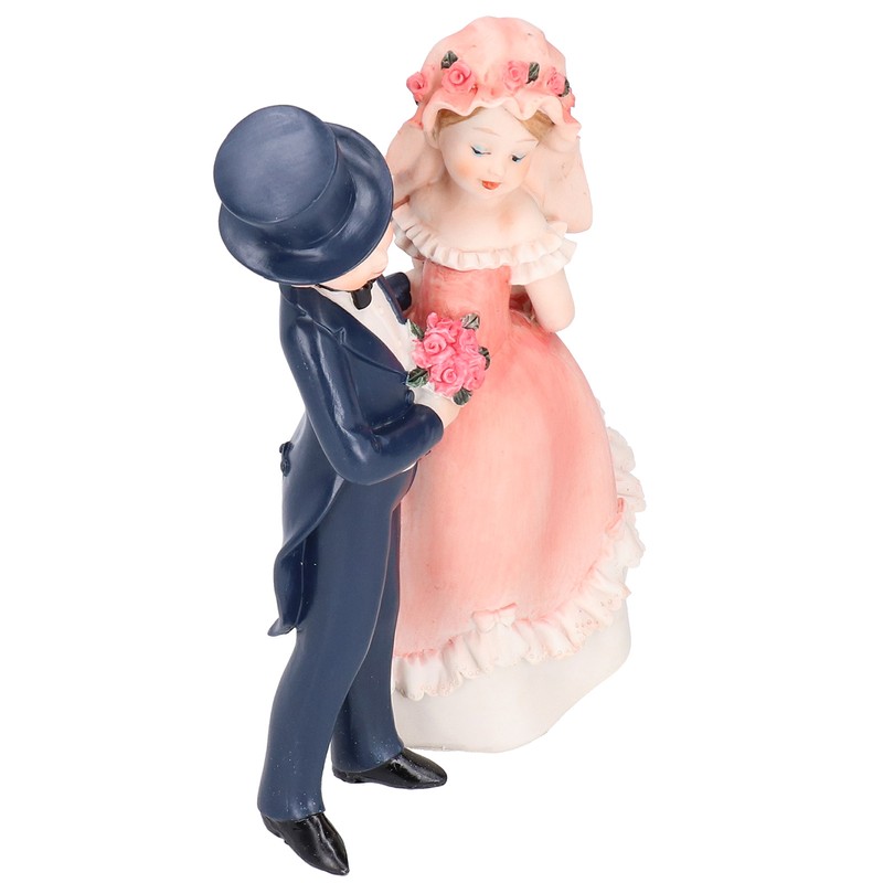 European Style Couple Craft Figurine Resin Craftwork Table Ornaments Home