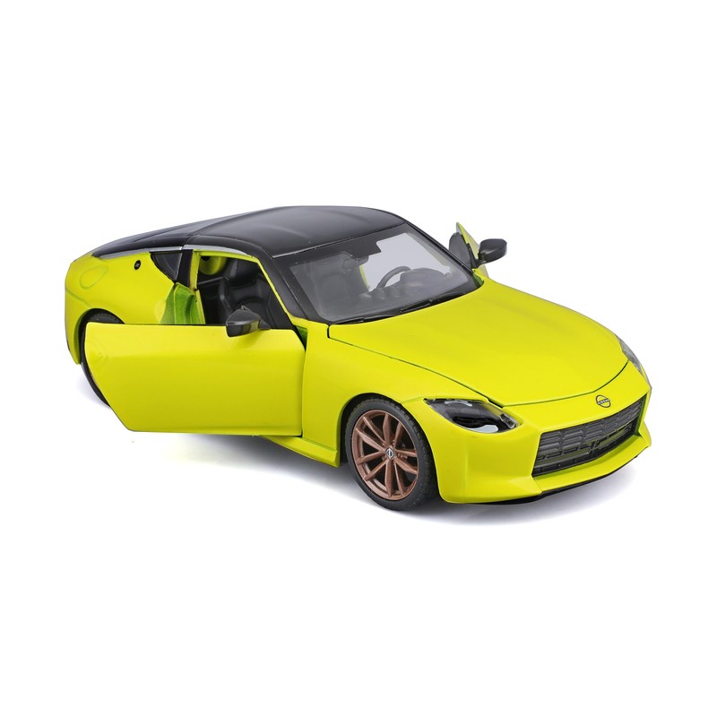 Maisto Nissan Z (2023): 1:24 Scale Model Car, Moving Doors,