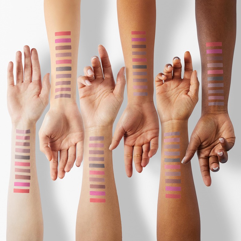 Beauty Concepts Lip Gloss Collection – Shimmering, Glossy Lip Makeup