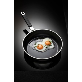 RÖSLE Silence Pro CeraPlus Frying Pan, Non-Stick & Robust, Diameter 20 cm, Heat Resistant up to 260 °C, Ceramic Seal, Silver, 18/10 Stainless Steel, Dishwasher Safe