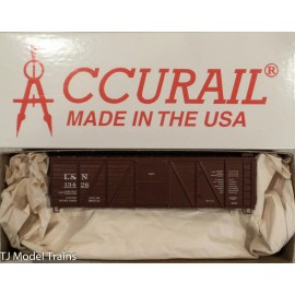 Accurail HO #7210 40' Wood Boxcar  Louisville & Nashville