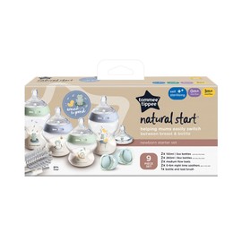 Tommee Tippee -Baby Bottles, Natural Starter Set for Neug., Anti-Colic Bottles (150 ml and 260 ml), Breast-like Teat (Medium), Self-Sterile Accessories, Blue