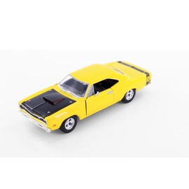 Showcasts 1969 Coronet Super Bee Hardtop Muscle Car, Yellow 77315YL - 1/24 Scale Diecast Model Car