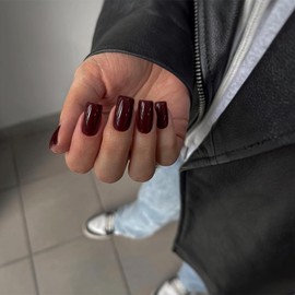 KQueenest Acrylic Press on Nails Short Medium Square, Burgundy Red False Nails Short Coffin, Glossy Natural Solid Color Fake Nails Set, Reusable Gel Stick on Nail for Women Finger Daily Wear 24 Pcs