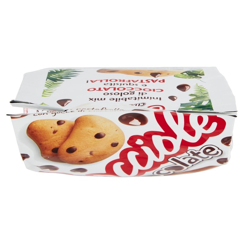 Pavesi: "Gocciole Chocolate" Biscuits with Chocolate drops , no palm