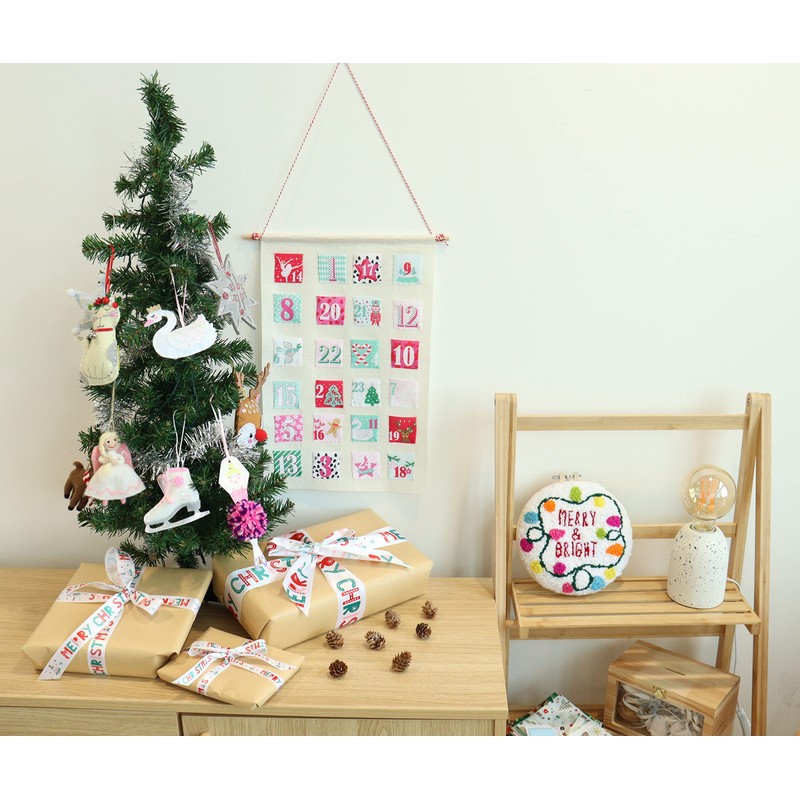 Trimits Make Your Own Fabric Pocket Advent Calendar Kit, 30