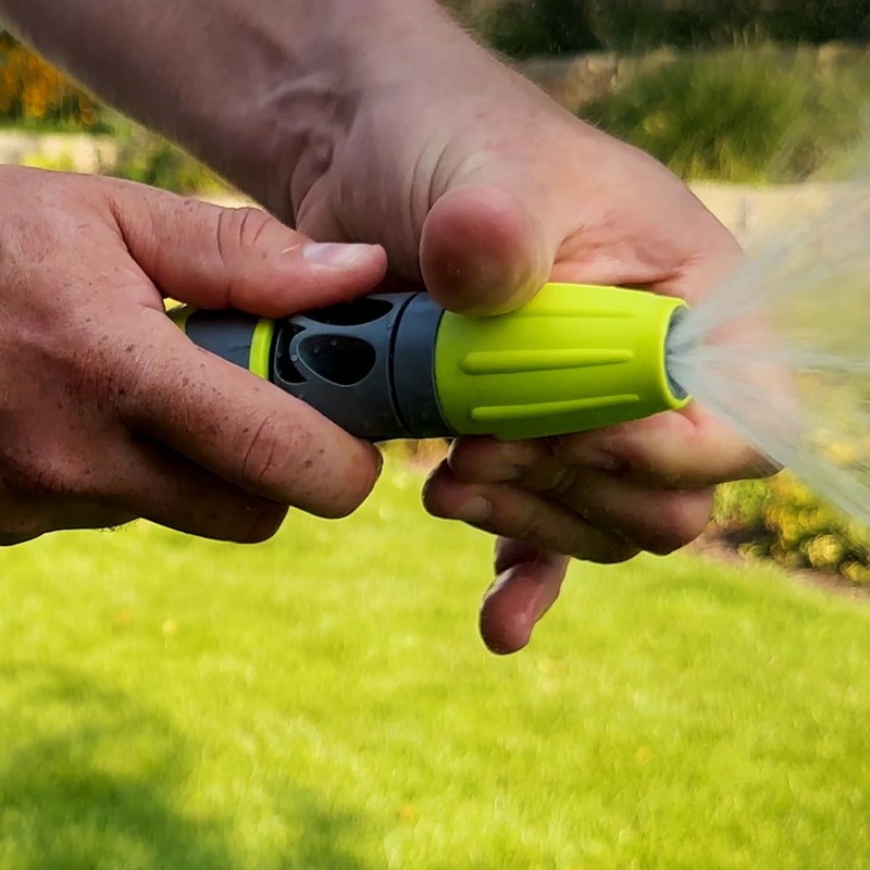 Flexzilla HFZG12050QN Garden Hose Kit with Quick Connect Attachments |