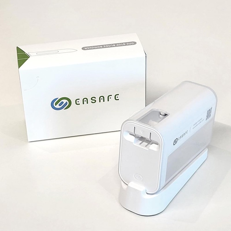 EASafe Dermaplane Blade Remover - 1 Handed No-Touch Safe Disposal