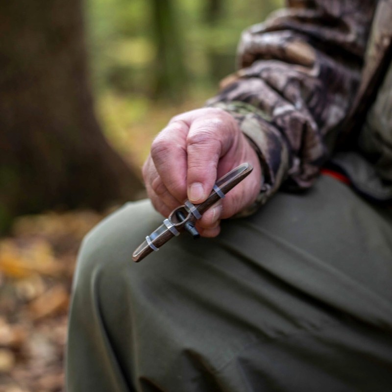 Technoest Call Deer and Fox with Wooden Whistle Noble