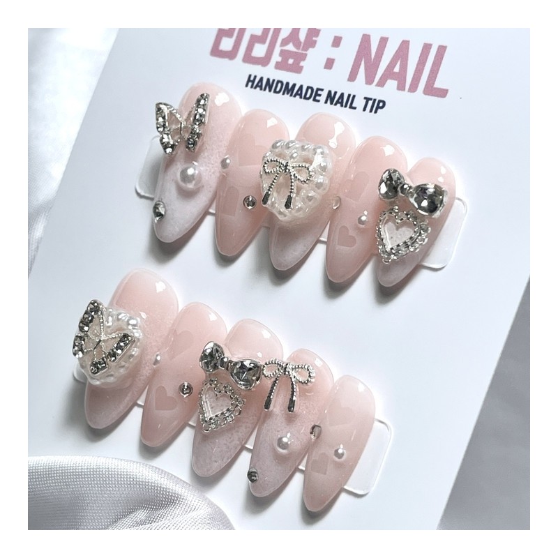 White Butterfly Handmade Nail Tips - Almond / 화이트 버터플라이