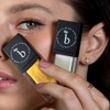 Bloóm Cosmetics, Iluminador Líquido Multiusos Duradero a Prueba de Agua