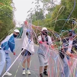 Pack of 10 Throwing Streamers Bomb Hand Throw Streamers Streamer Throwing for New Year Shows Parties Birthdays Weddings Graduations Show