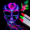 4 Crayones Neón Fluorescentes Maquillaje Glow Luz Negra Uv Pintura
