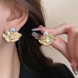Inateannal Pearl Ginkgo Leaf Earrings Gold Ginkgo Leaf Dangle Earrings Boho Pearl Stud Earrings Statement Metal Leaf Earrings Vintage Geometric Sector Earrings, Zinc, No Gemstone