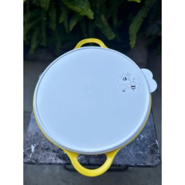 Tupperware Thatsa Bowl 42 Cup/10 Lts  yellow color white seal with Bee image New