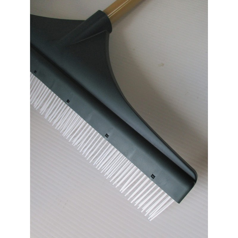 compal lawn and thatching brush