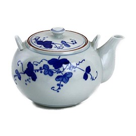 CtoC ARITA 764588 Teapot, Multi 6.1 x 4.5 x 4.1 inches (15.5 x 11.5 x 10.5 cm), 575 cc Earthenware Pot with Tea Strainer, (M) Grape, Made in Japan