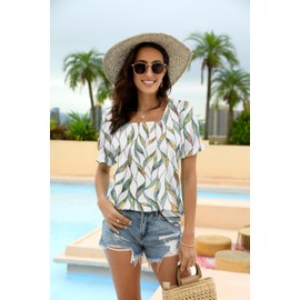 WEESO Short Sleeve Shirts for Women Summer Square Neck Tops Cute Outfits 2025 Floral Printed S