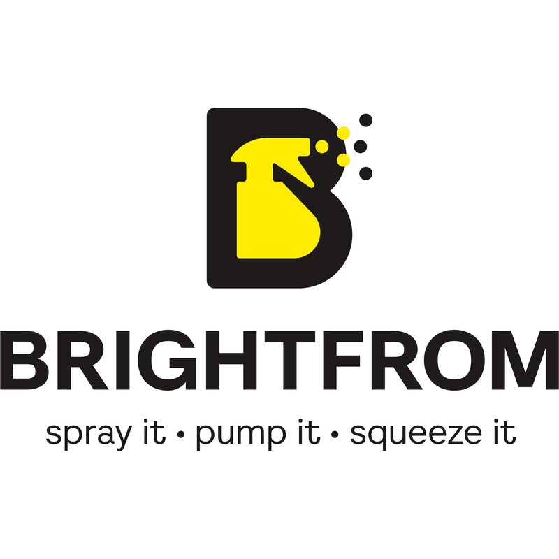 BRIGHTFROM 32 OZ Empty Plastic Spray Bottle, Heavy Duty with