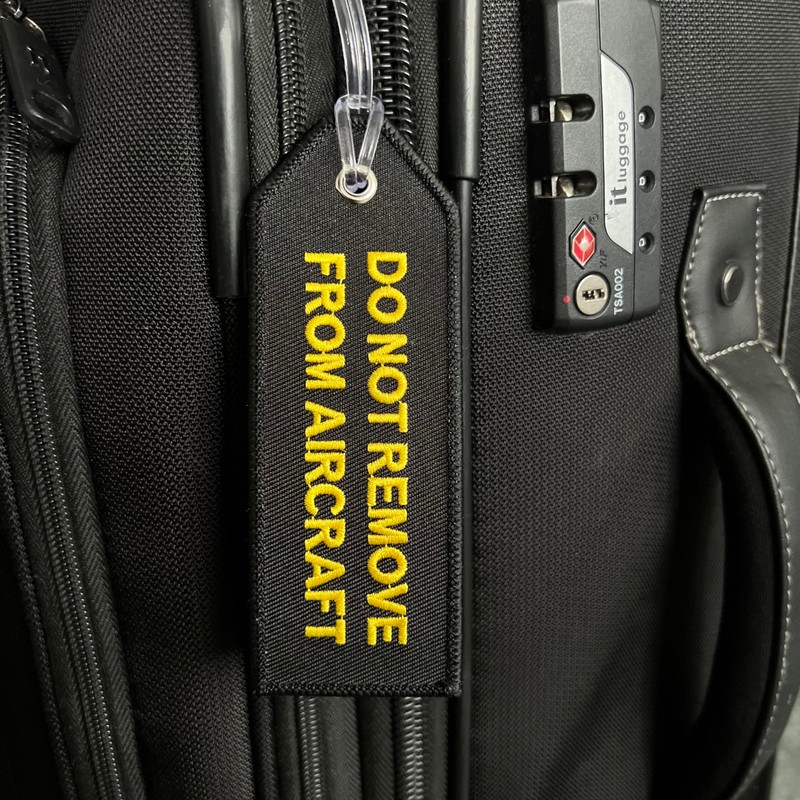 Crew/Do Not Remove from Aircraft Luggage tag | Black/Yellow |