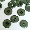 MajorCrafts® 48pcs 15mm Thick Edge 4 Holes Round Resin Sewing