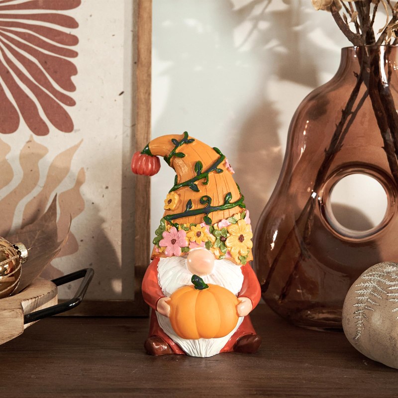 DN DECONATION Autumn Gnome Figurine with Light