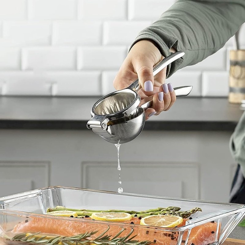 Manual Lemon Squeezers - Easy to Use and Clean Citrus