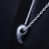 Ryuzu 950 Silver Men’s Three Sacred Treasures Pendant, Yashakui Magatama