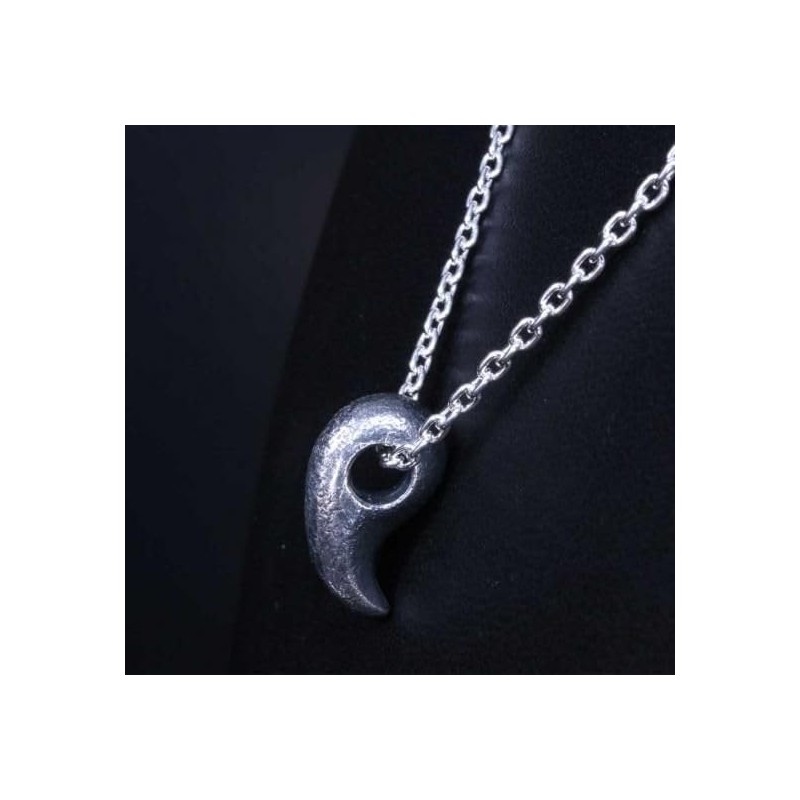 Ryuzu 950 Silver Men’s Three Sacred Treasures Pendant, Yashakui Magatama