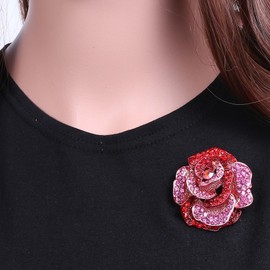 Rhinestone Rose Brooch Pin for Women Girls Fashion Crystal Big Blossom Flower Brooch Lapel Pins Elegant Dress Accessories Jewelry Boutonniere Corsage for Hat Bag Suit Tie Gift Wedding Holiday (Pink Red)