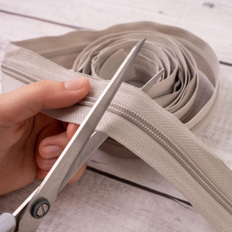 Endless Zipper, 330 cm Total Length, Size #5, Grey, Non-Separable,