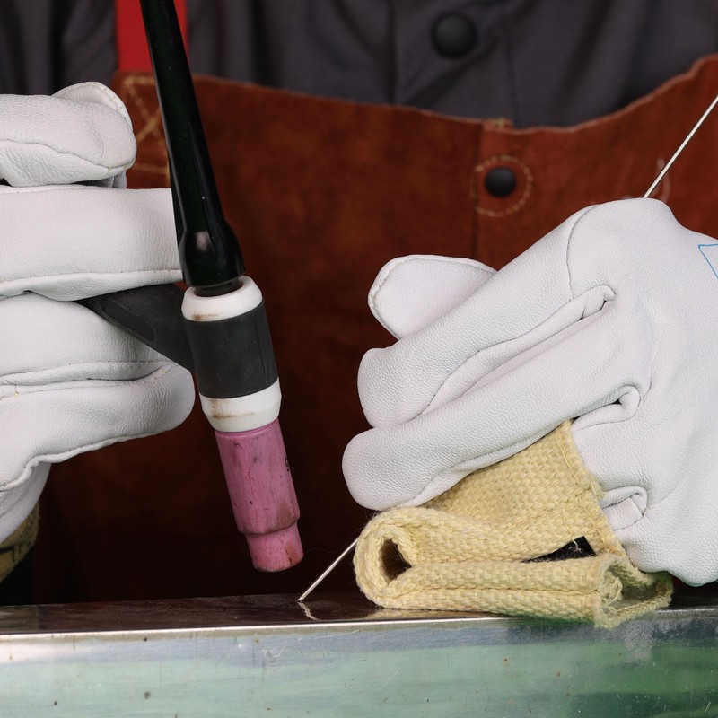 Weldas® innovative TIG finger guide for extreme heat protection, made