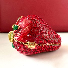 JFYSJ Red Strawberry Trinket Boxes Hand Painted Enameled Strawberry Storage Box Decorated for Women Home Decor