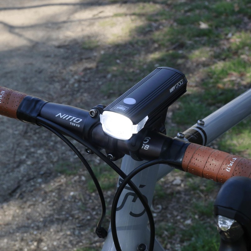 CATEYE - AMPP USB-C Rechargeable Bike Headlight (AMPP1700)