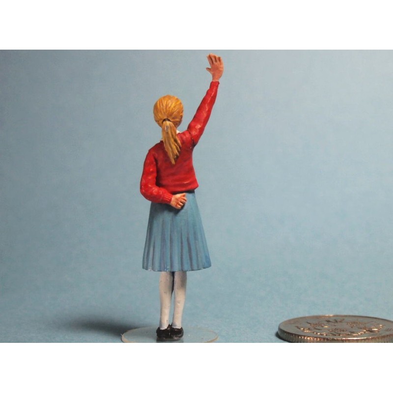 オーロラモデル 1/35ミリタリー WWII 民間人少女 ガレージキットフィギュア ML04