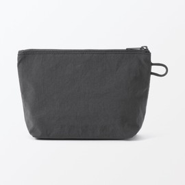 MUJI 84473883 Wrinkle Nylon Pouch with Gusset, Dark Gray, M, Approx. 8.3 x 5.3 x 2.4 inches (21 x 13.5 x 6 cm)