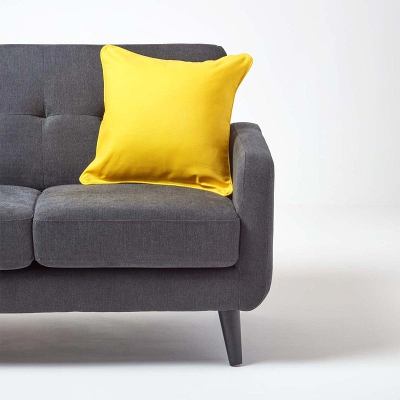 HOMESCAPES - 100% Cotton Plain Yellow Cushion Cover - 30