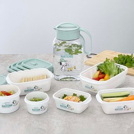 Iwasaki Industry A-043 NC Snoopy Range Cooker, Boiled Horse, Vegetables, Cooking Container, Square Shape, 45.3 fl oz (1,150 ml), Made in Japan