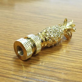 Royal Designs Vintage Pineapple 2.5" Lamp Finial for Lamp Shade, Polished Brass