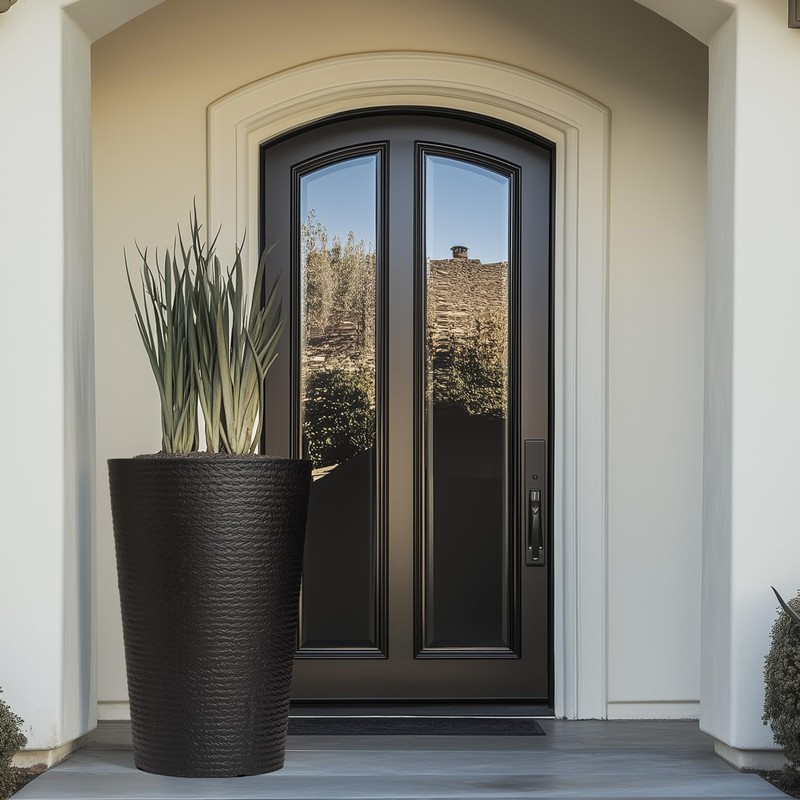 La Jolie Maison Tall Round Planter, Large Tall Black Planter